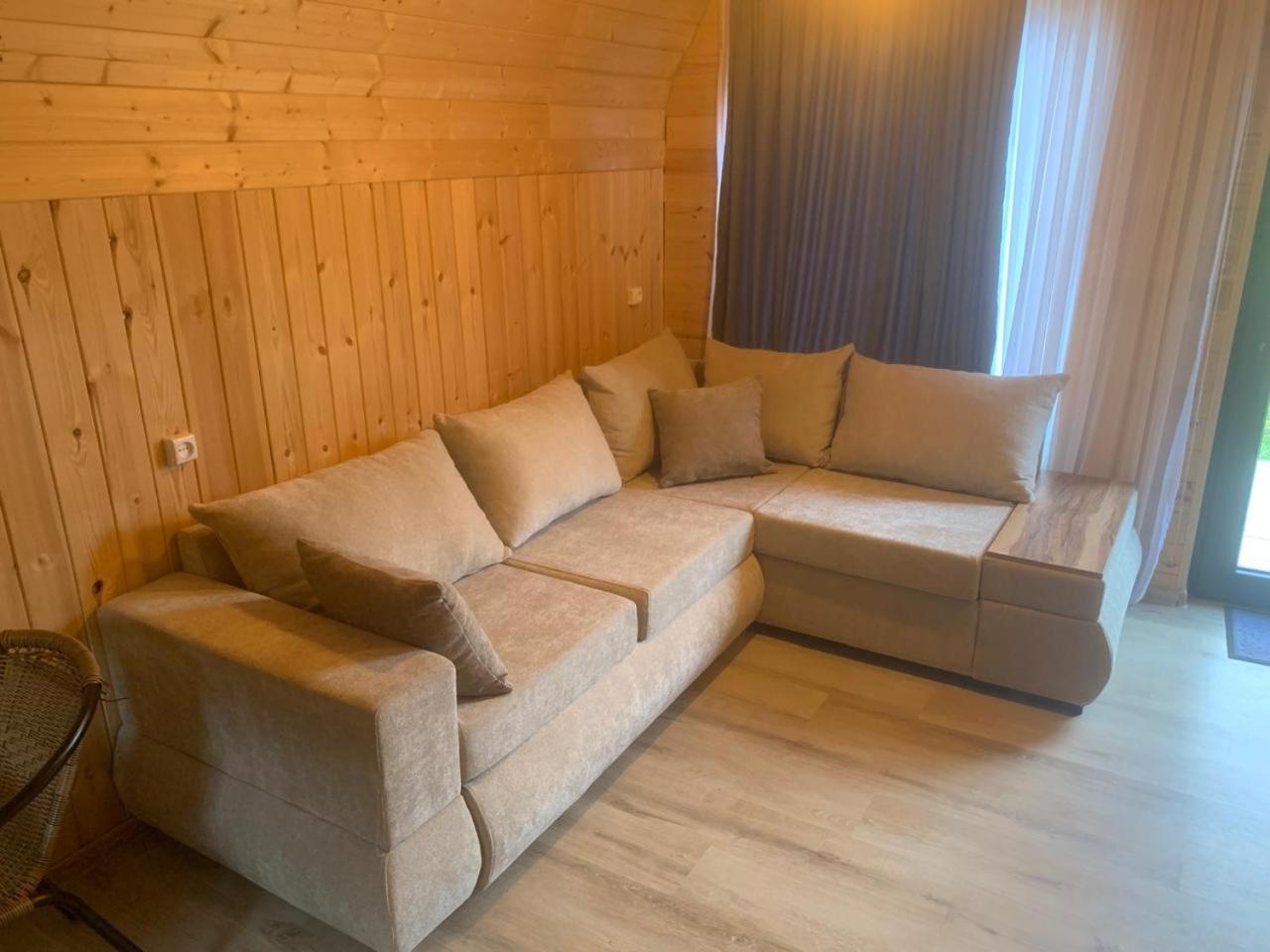 Guest House In Zhabeshi Lali Exteriör bild